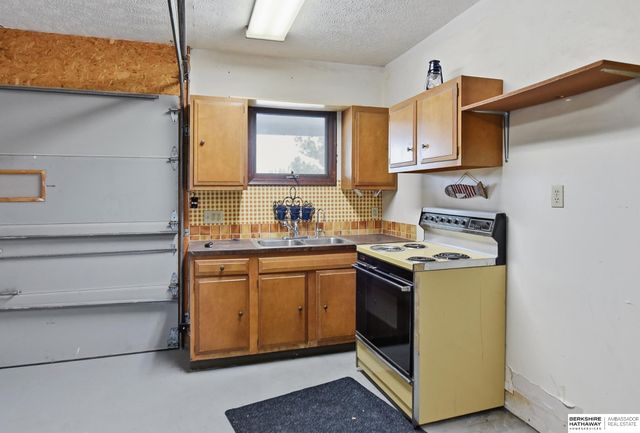 2028 Platteview Drive, Cedar Creek, NE 68016