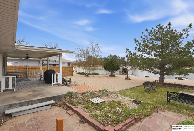 2028 Platteview Drive, Cedar Creek, NE 68016