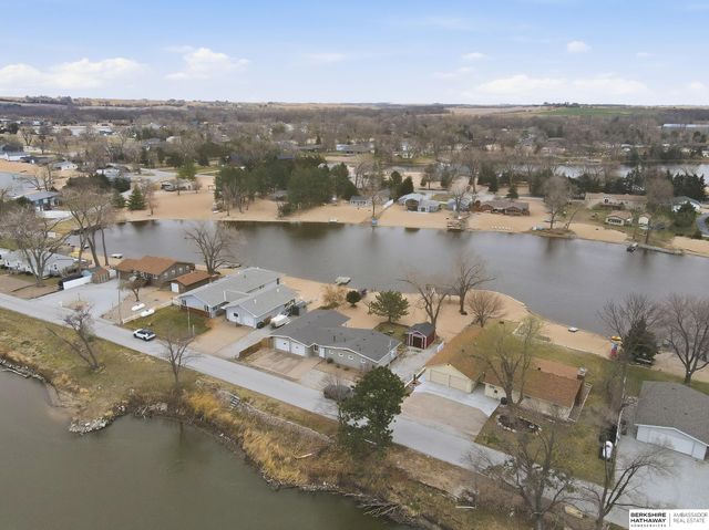 2028 Platteview Drive, Cedar Creek, NE 68016