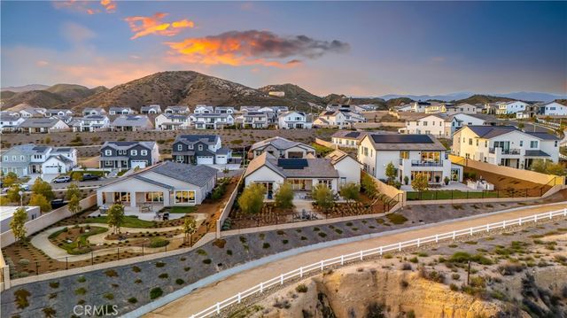 28921 Saddle Circle, Castaic, CA 91384