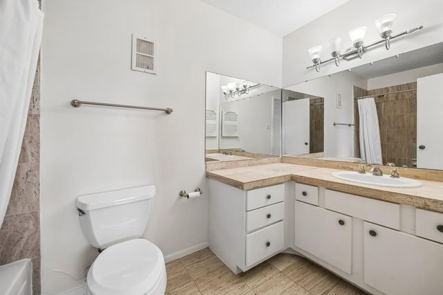 2515 Bering Drive 1, Houston, TX 77057