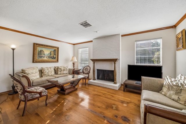 2515 Bering Drive 1, Houston, TX 77057