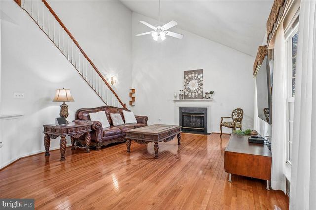 6006 FINCASTLE DR, Manassas, VA 20112
