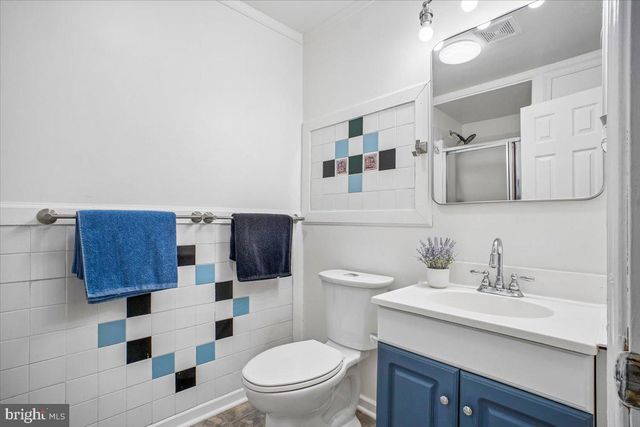 6006 FINCASTLE DR, Manassas, VA 20112