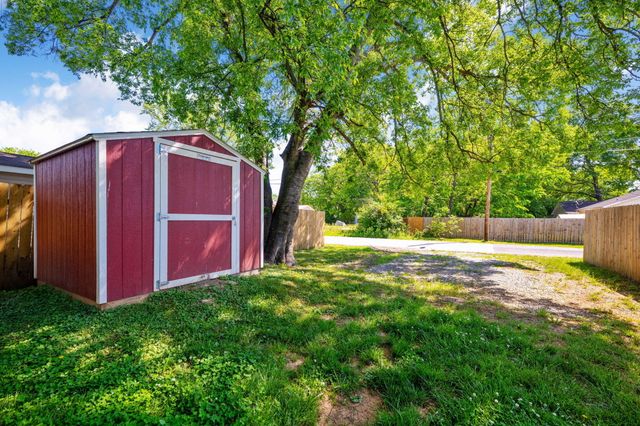 1417 E 50th Street, Chattanooga, TN 37407