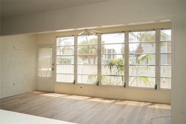 661 POINSETTIA AVENUE 108, Clearwater Beach, FL 33767