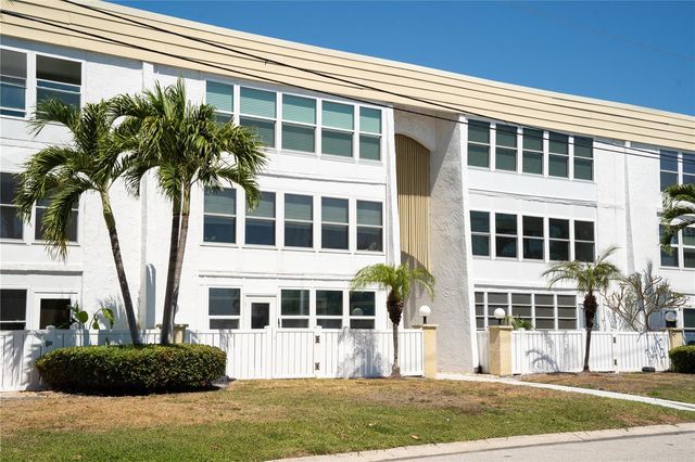 661 POINSETTIA AVENUE 108, Clearwater Beach, FL 33767