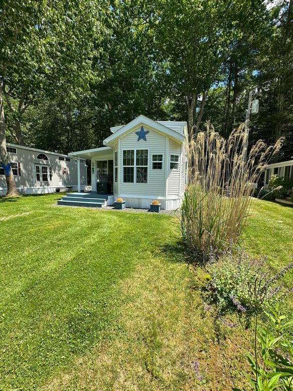 23 College Drive 11B, Wells, ME 04090 — photo 3