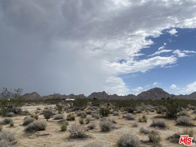 6700 California Avenue, Joshua Tree, CA 92252
