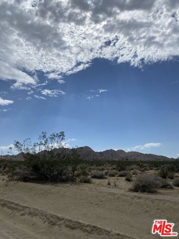 6700 California Avenue, Joshua Tree, CA 92252