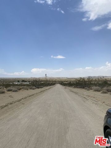 6700 California Avenue, Joshua Tree, CA 92252
