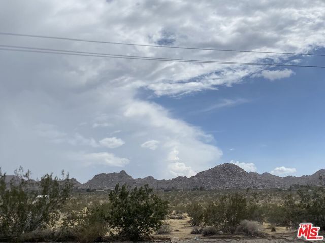 6700 California Avenue, Joshua Tree, CA 92252