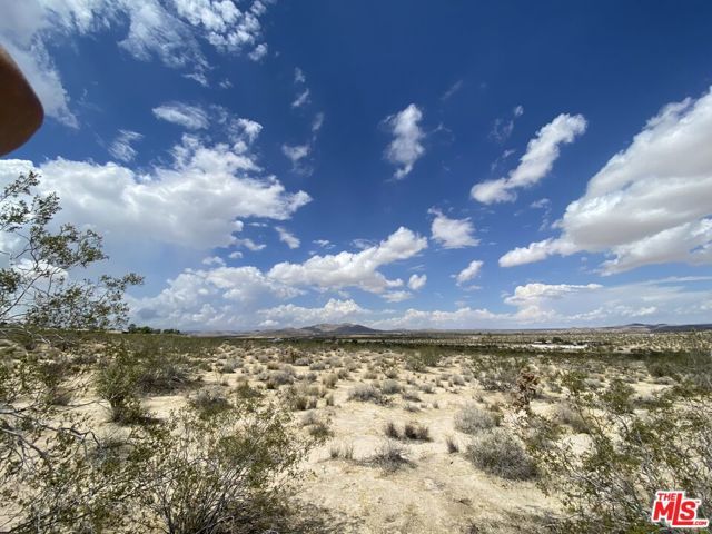 6700 California Avenue, Joshua Tree, CA 92252