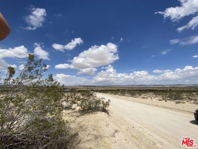 6700 California Avenue, Joshua Tree, CA 92252
