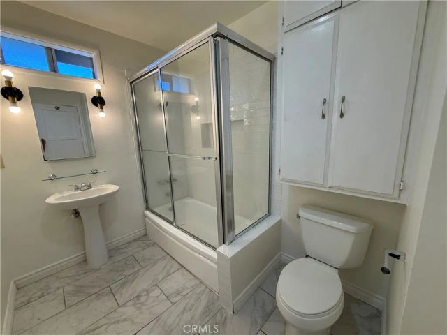 2862 Knoxville, Long Beach, CA 90815