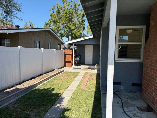 2862 Knoxville, Long Beach, CA 90815