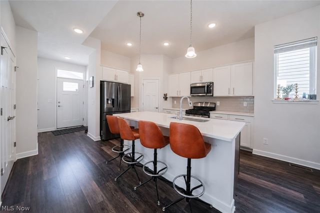 12101 Wade Park Avenue, Cleveland, OH 44106