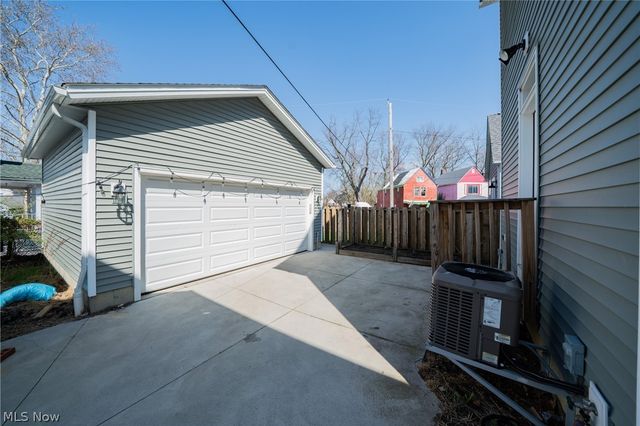 12101 Wade Park Avenue, Cleveland, OH 44106