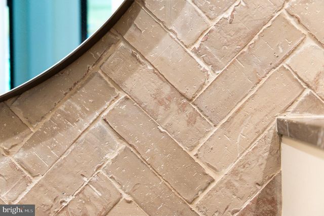 4283 38TH ST N, Arlington, VA 22207