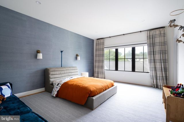 4283 38TH ST N, Arlington, VA 22207