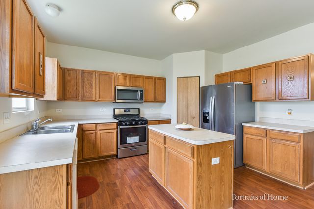 8408 Coop Avenue, Joliet, IL 60431