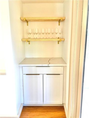 175 River Court Parkway, Atlanta, GA 30328