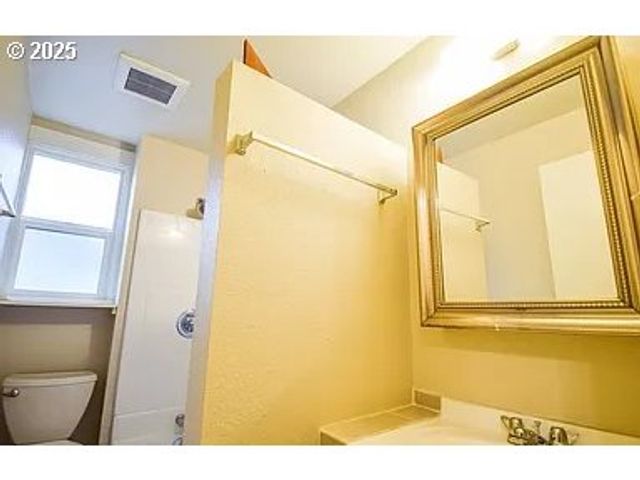 3424 Se 10TH Ave, Portland, OR 97202