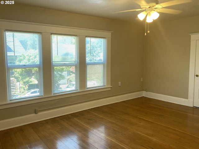 3424 Se 10TH Ave, Portland, OR 97202