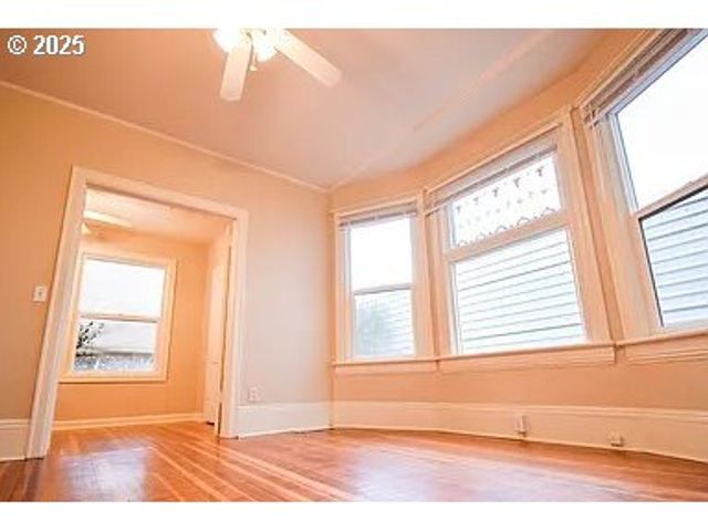 3424 Se 10TH Ave, Portland, OR 97202