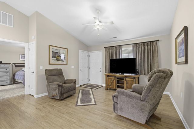 8392 Taylor Chase Drive, Reynoldsburg, OH 43068