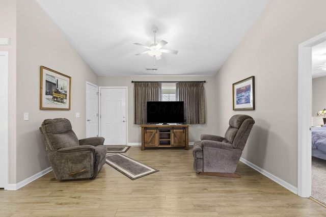 8392 Taylor Chase Drive, Reynoldsburg, OH 43068