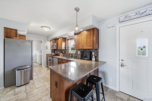 14381 Killybegs Lane, Cement City, MI 49233