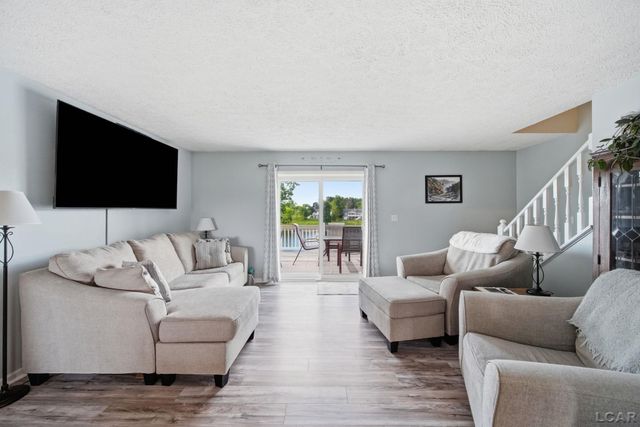 14381 Killybegs Lane, Cement City, MI 49233