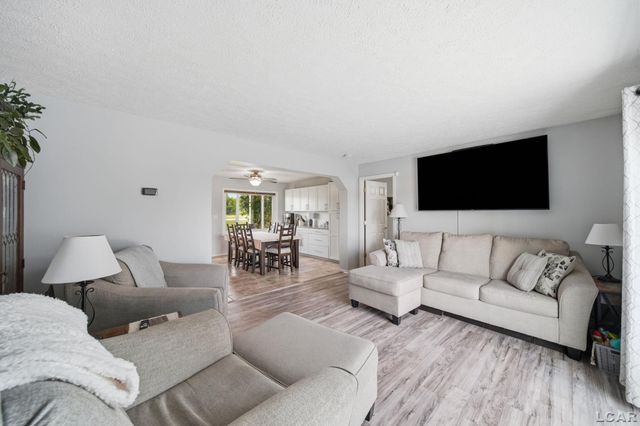 14381 Killybegs Lane, Cement City, MI 49233