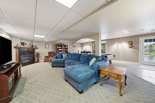 14381 Killybegs Lane, Cement City, MI 49233