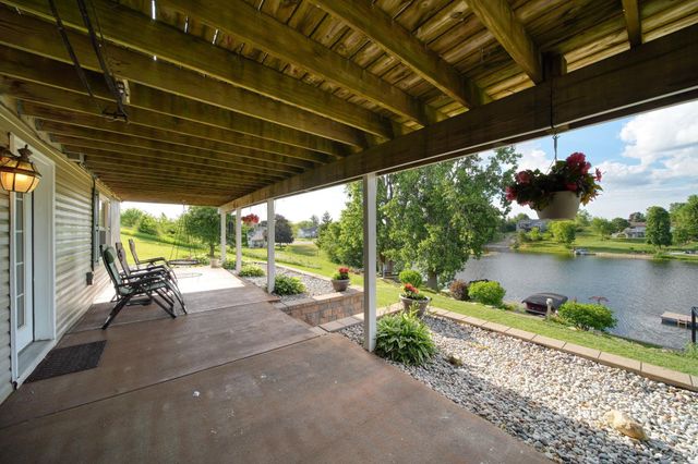 14381 Killybegs Lane, Cement City, MI 49233