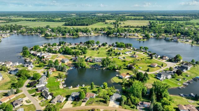 14381 Killybegs Lane, Cement City, MI 49233