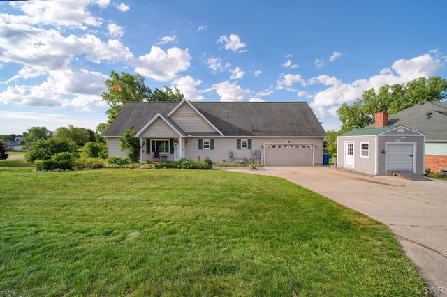 14381 Killybegs Lane, Cement City, MI 49233