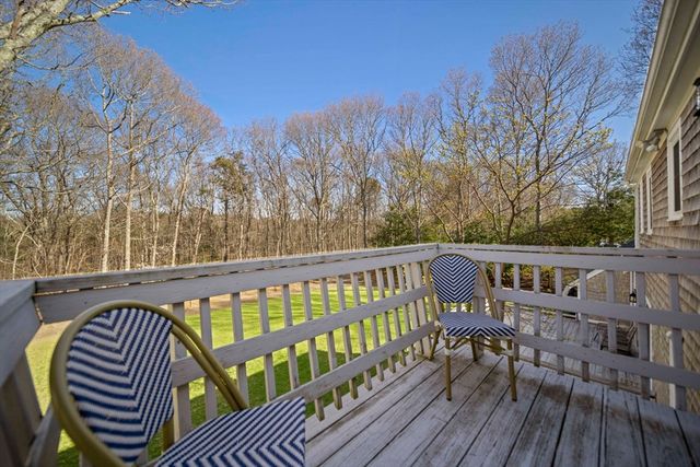 53 Sadys Ln, Falmouth, MA 02536