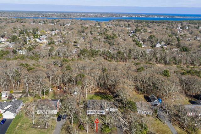 53 Sadys Ln, Falmouth, MA 02536