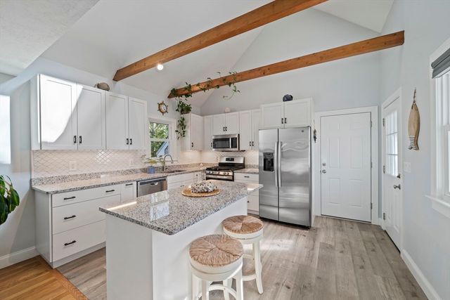 53 Sadys Ln, Falmouth, MA 02536