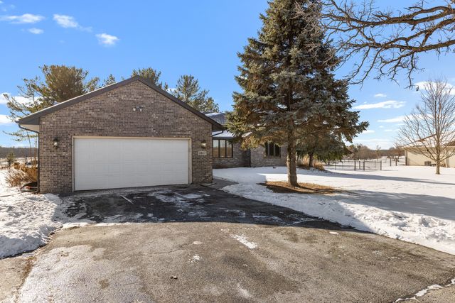 7467 Mccurry Road, Roscoe, IL 61073