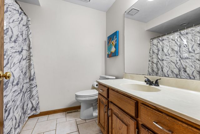 7467 Mccurry Road, Roscoe, IL 61073