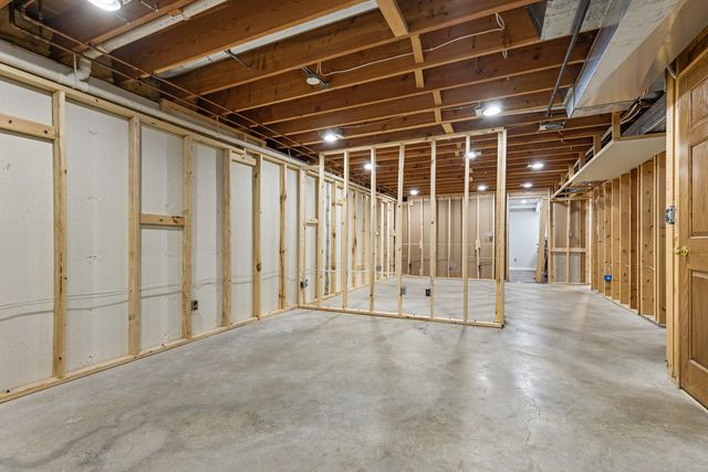 7467 Mccurry Road, Roscoe, IL 61073