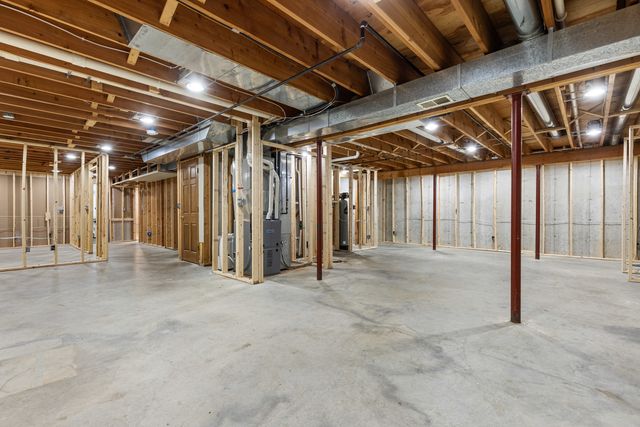 7467 Mccurry Road, Roscoe, IL 61073