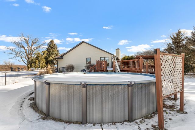 7467 Mccurry Road, Roscoe, IL 61073