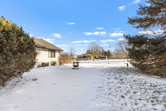 7467 Mccurry Road, Roscoe, IL 61073