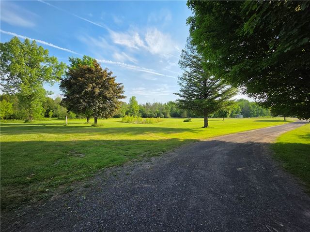 5088 Arcadia Zurich Norris Road, Sodus, NY 14551