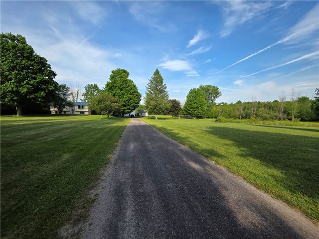 5088 Arcadia Zurich Norris Road, Sodus, NY 14551