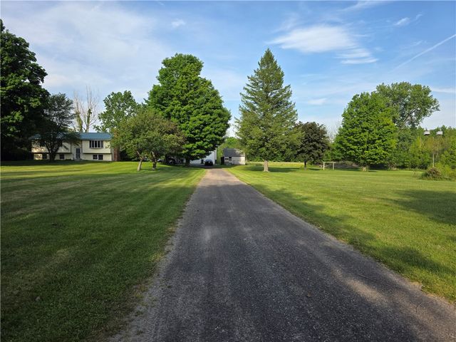 5088 Arcadia Zurich Norris Road, Sodus, NY 14551
